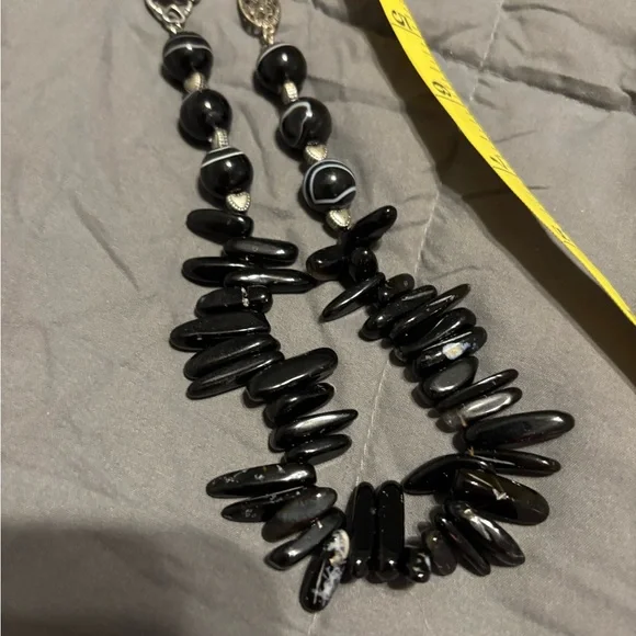 Elegant Black Beaded Necklace - Picture 13 of 13
